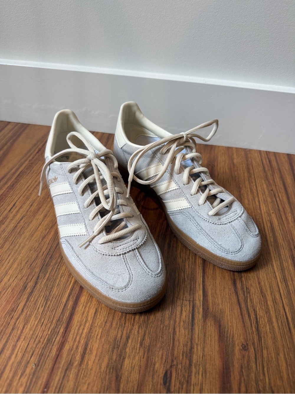 Adidas Unisex Handball Spezial Samba Classic Suede Sneaker - Light Grey - Picture 4 of 7